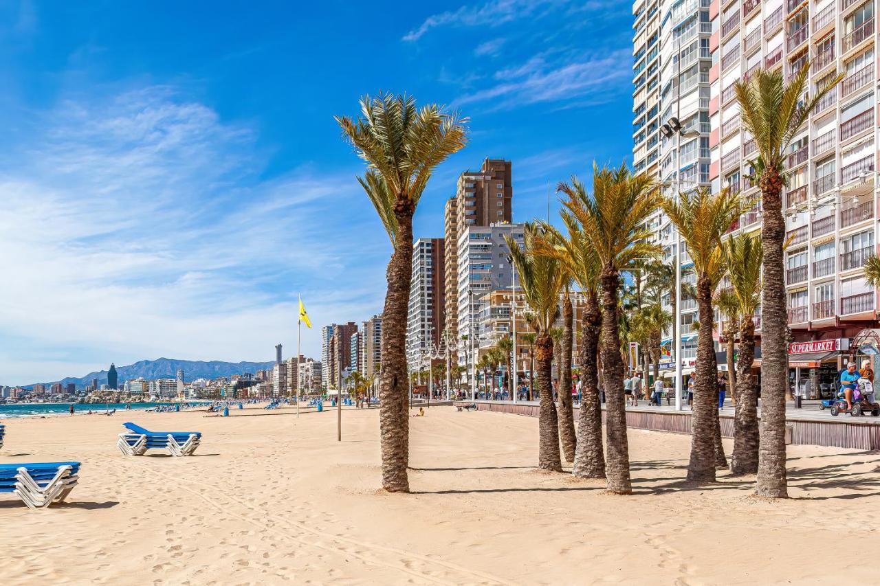 Virginia Levante Beach Apartments Бенидорм Екстериор снимка