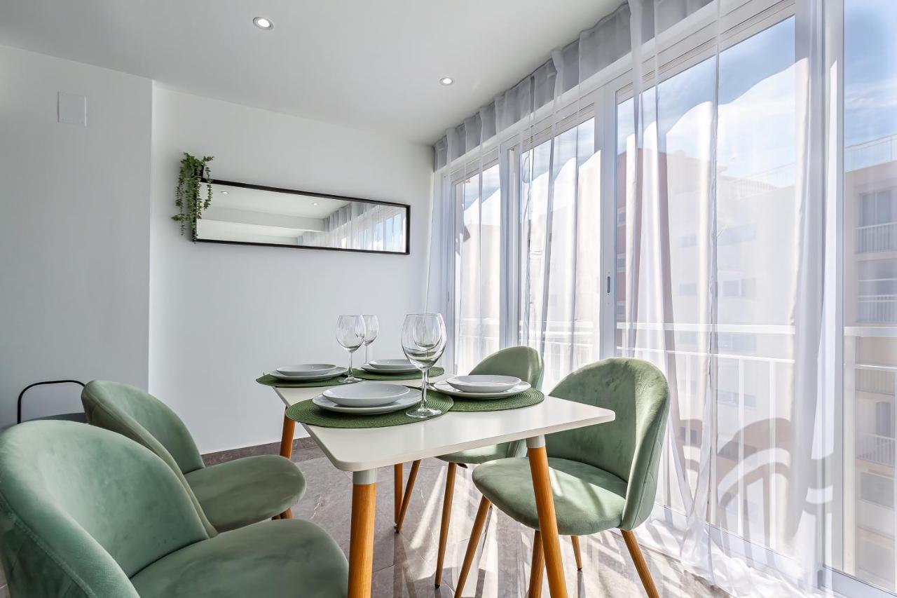 Virginia Levante Beach Apartments Бенидорм Екстериор снимка