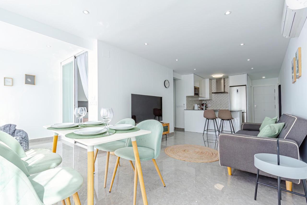 Virginia Levante Beach Apartments Бенидорм Екстериор снимка