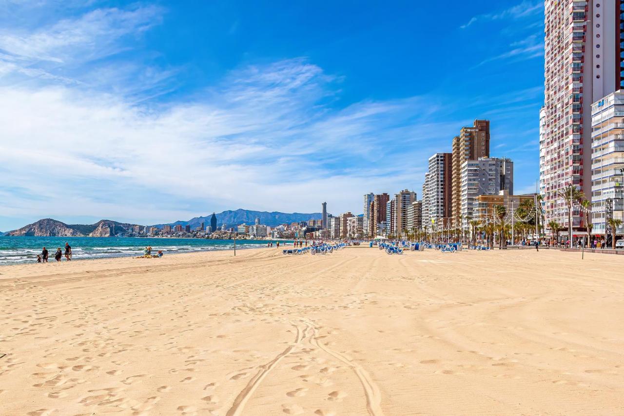 Virginia Levante Beach Apartments Бенидорм Екстериор снимка