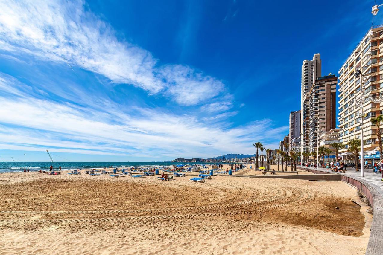 Virginia Levante Beach Apartments Бенидорм Екстериор снимка