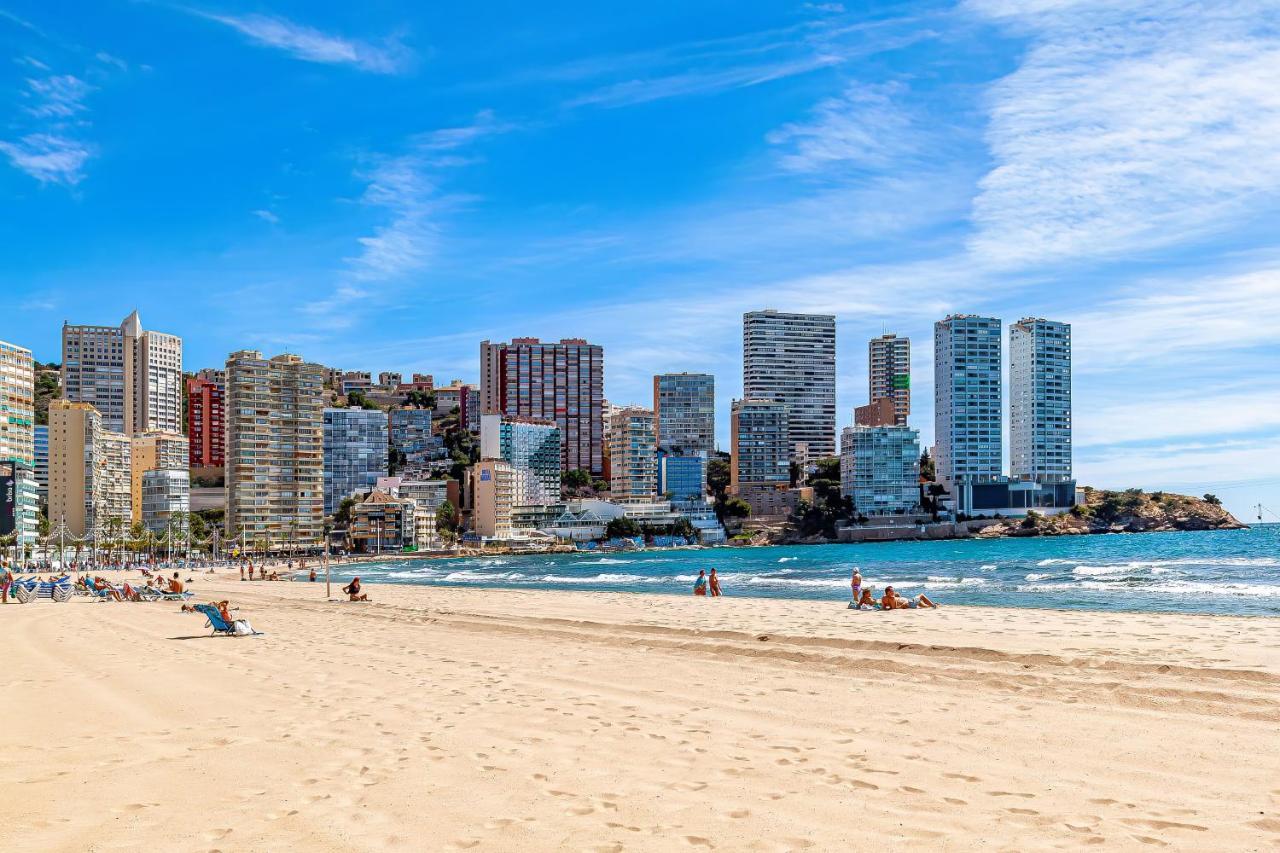 Virginia Levante Beach Apartments Бенидорм Екстериор снимка