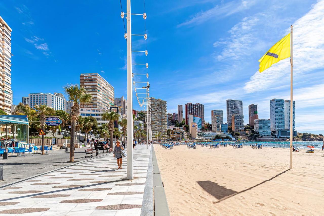 Virginia Levante Beach Apartments Бенидорм Екстериор снимка