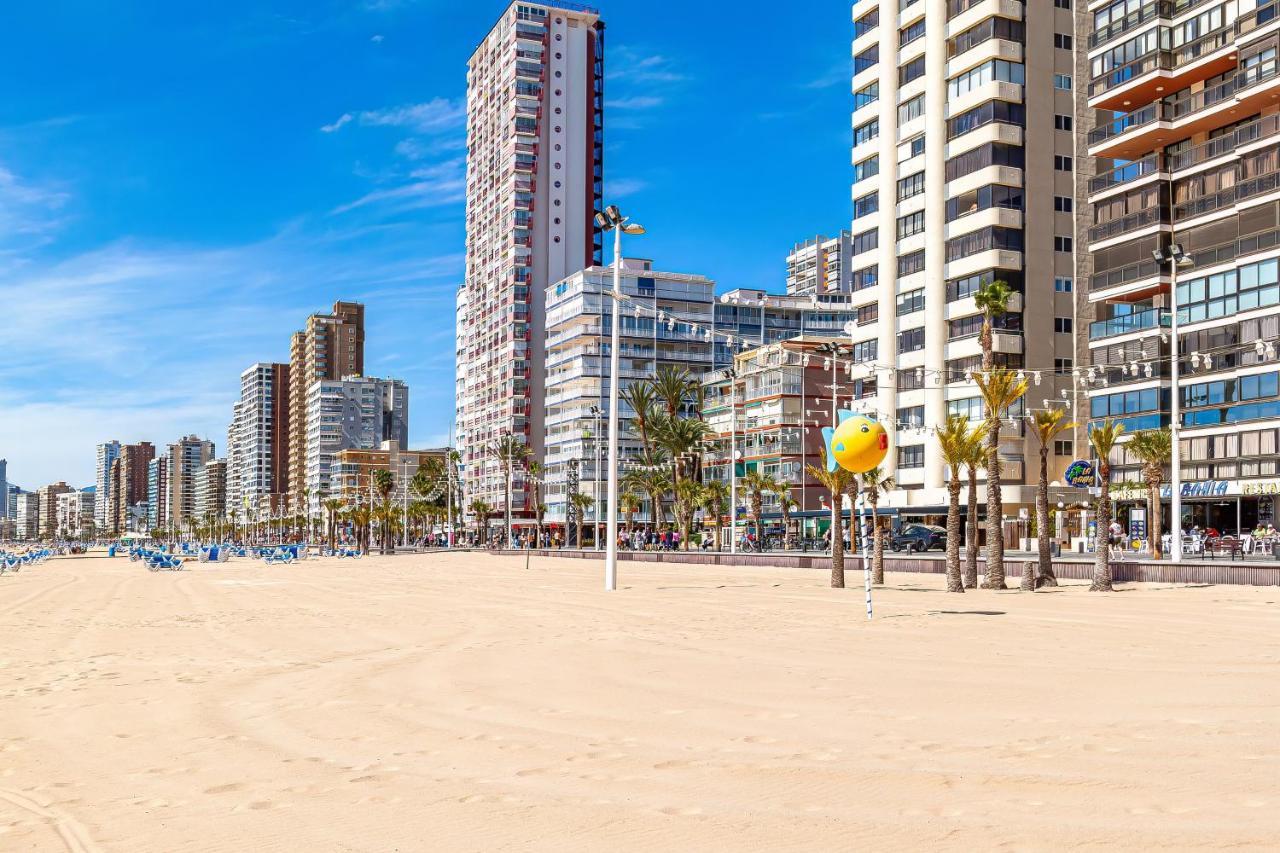 Virginia Levante Beach Apartments Бенидорм Екстериор снимка